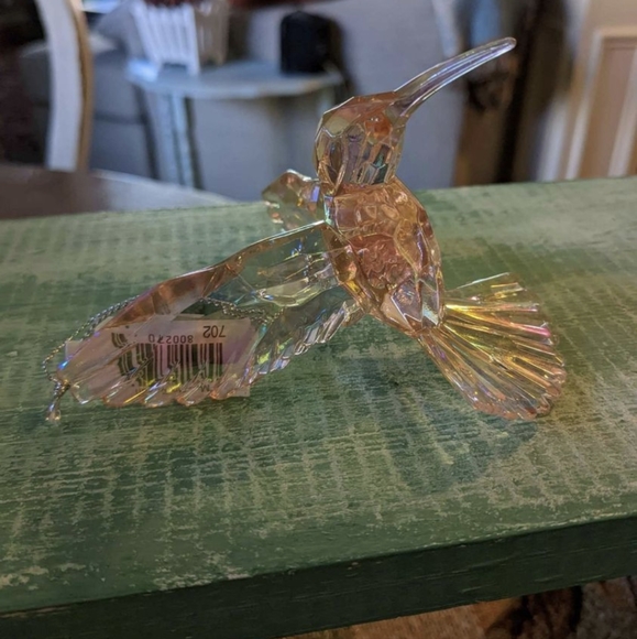 New Beautiful Peachy Iridescent Hummingbird Hanging Decor - Picture 6 of 7